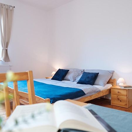 U Stare Cesty Hotel Horni Slavkov Luaran gambar