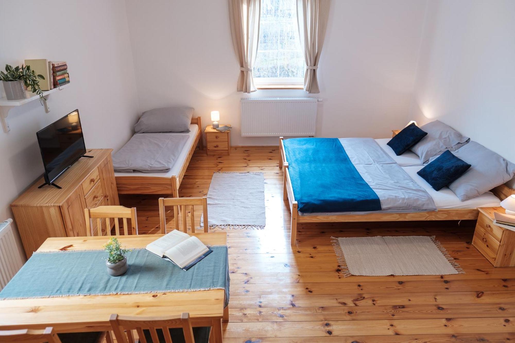 U Stare Cesty Hotel Horni Slavkov Luaran gambar