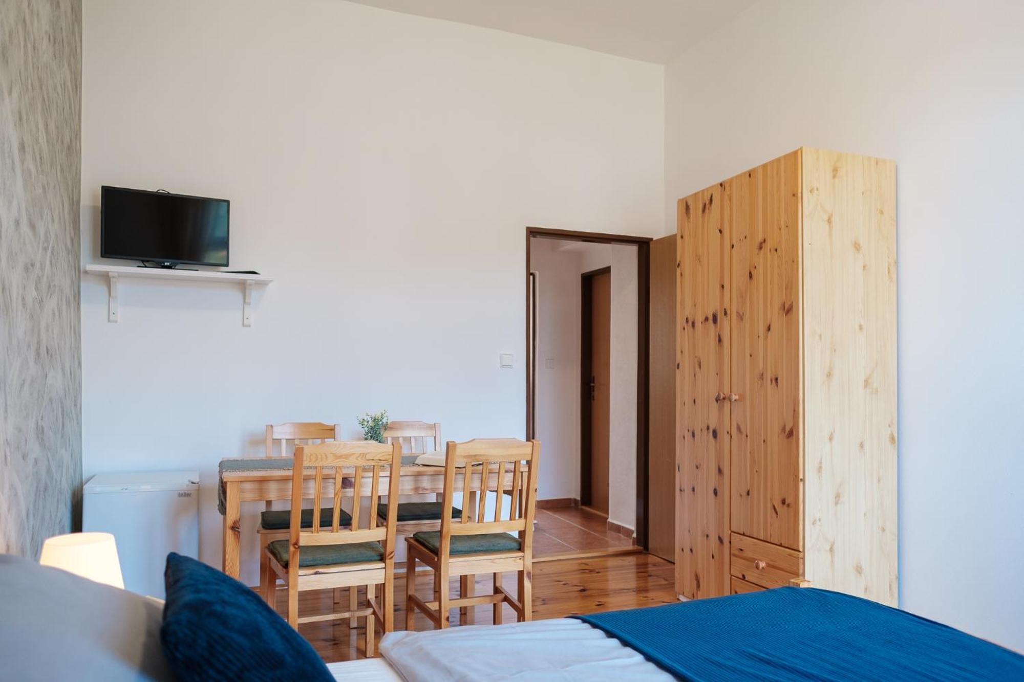 U Stare Cesty Hotel Horni Slavkov Luaran gambar
