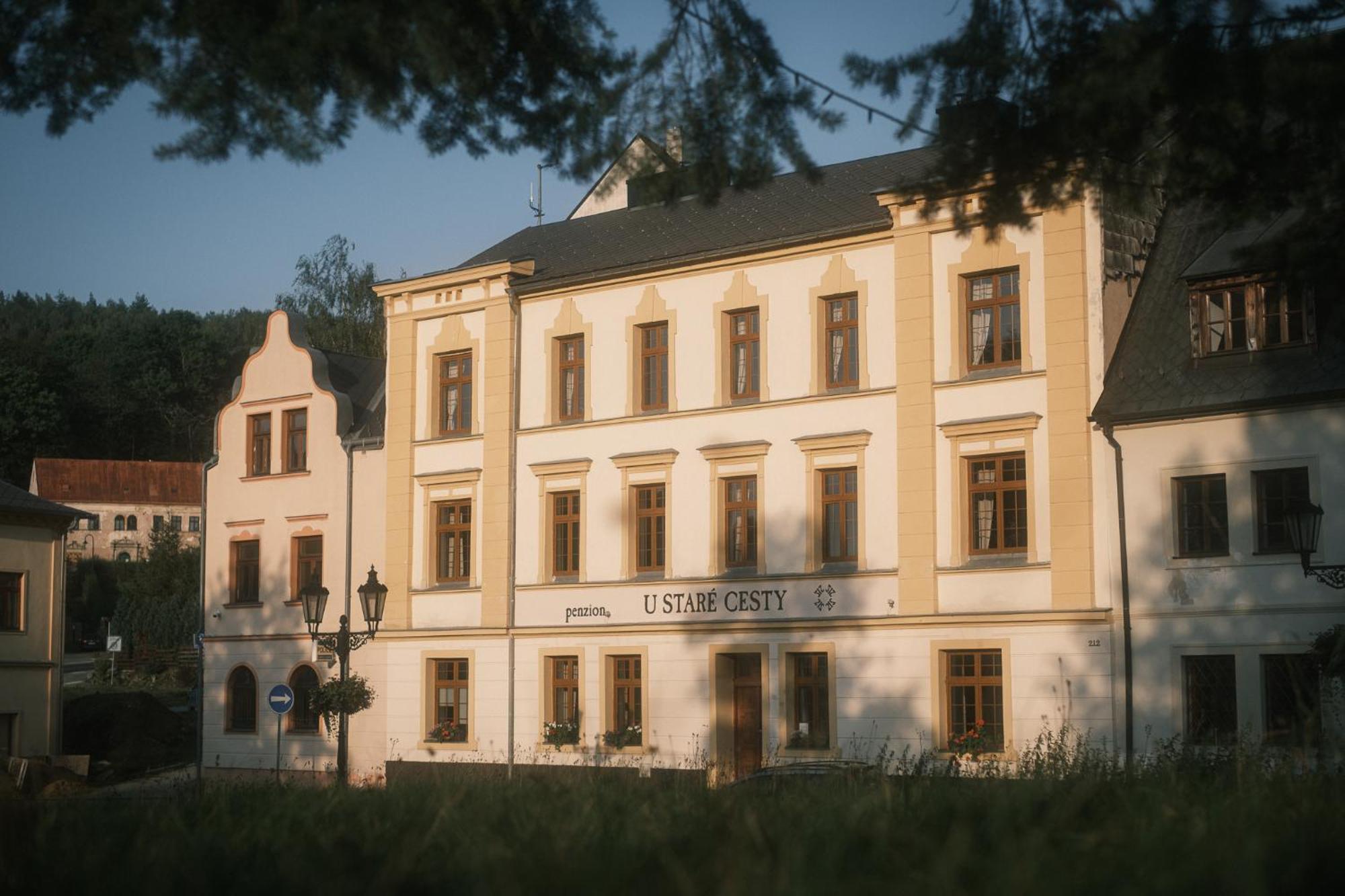 U Stare Cesty Hotel Horni Slavkov Luaran gambar